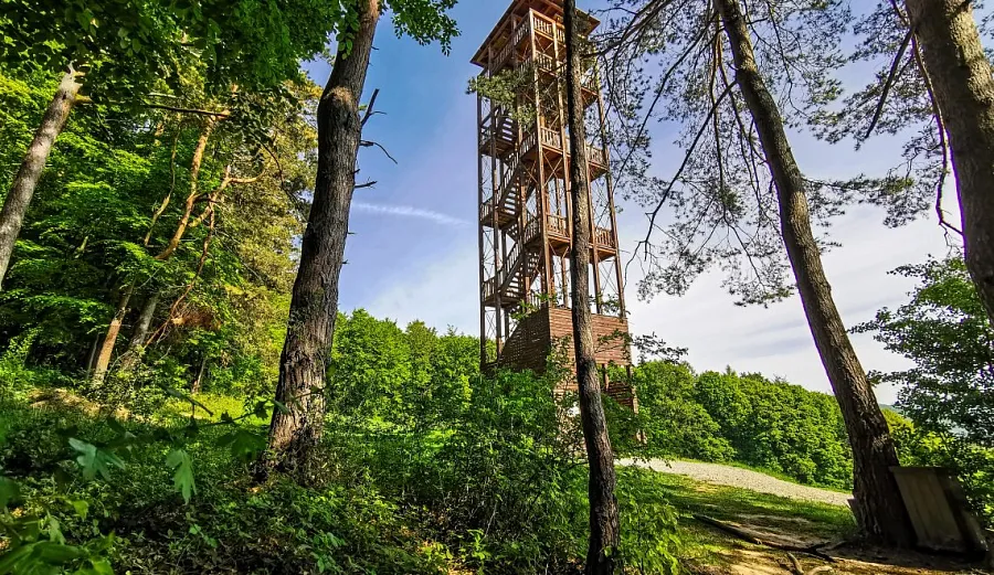 Trenčianska Závada - Rozhľadňa Malá Jelenec