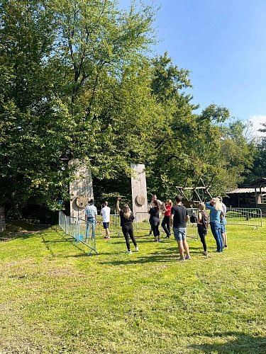 SALOON- Teambuilding Markiza